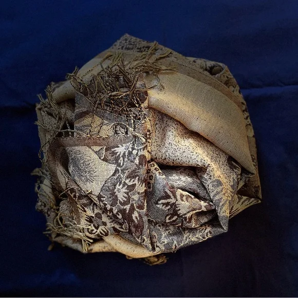 Elegant Black and Gold Floral Scarf/Wrap - Picture 4 of 7